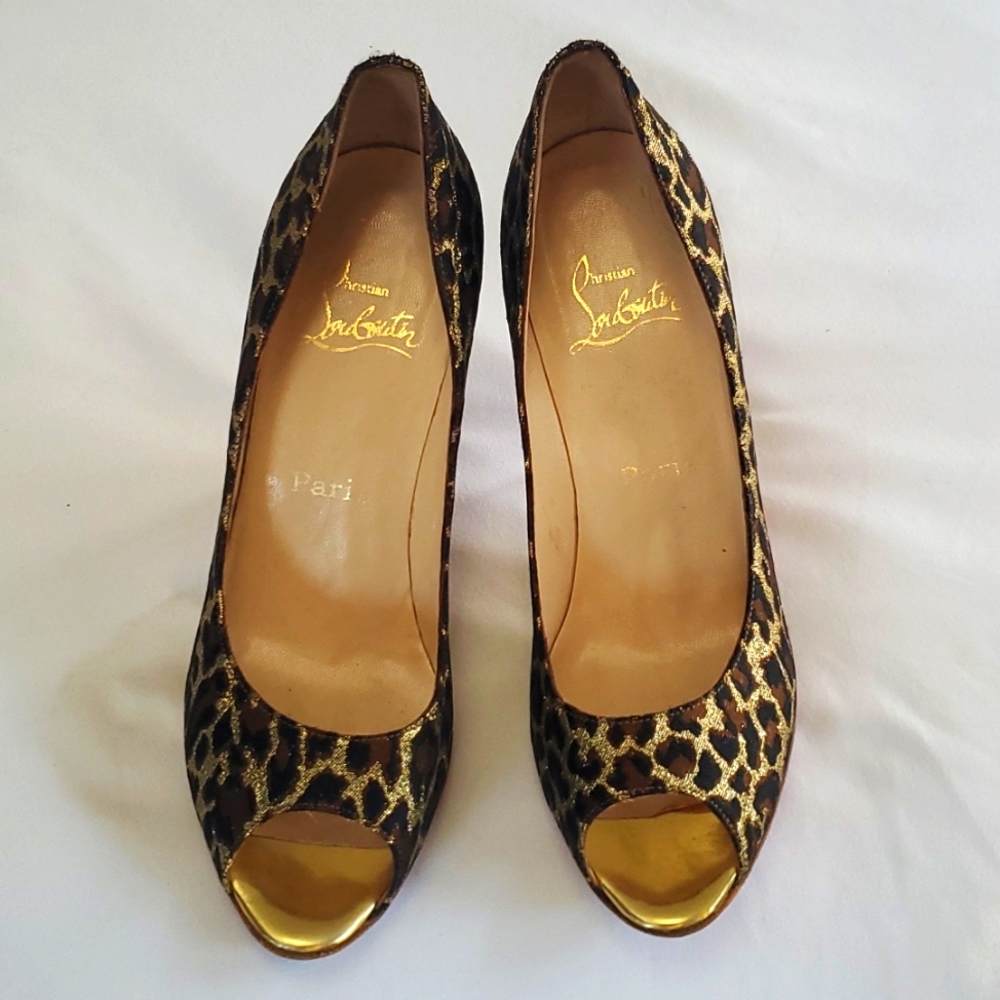 Christian Louboutin size 7 1/2 leopard print  Yoyospina Giaguaro peep-toe pumps